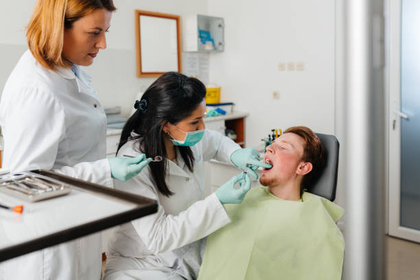 Best After-Hours Emergency Dentist in Seco Mines, TX